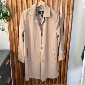 London Fog Paisley Lined Tan Oversized Coat. SP